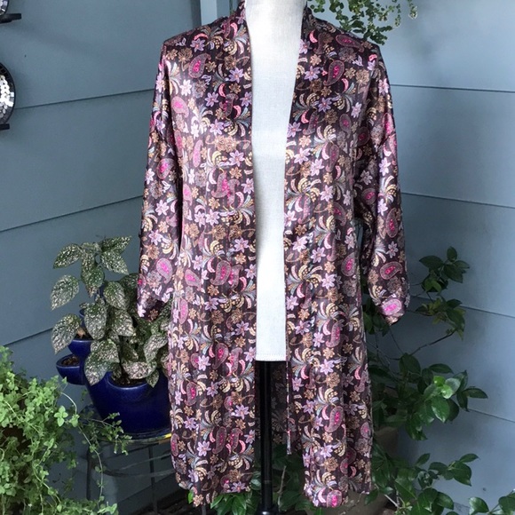 Robe - Picture 5 of 5